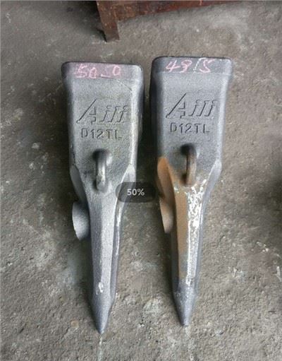 শুঁয়োপোকা D12 এর জন্য D12TL বাঘের লম্বা দাঁত